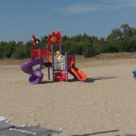 Residence Nettuno Кампомарино Екстериор снимка