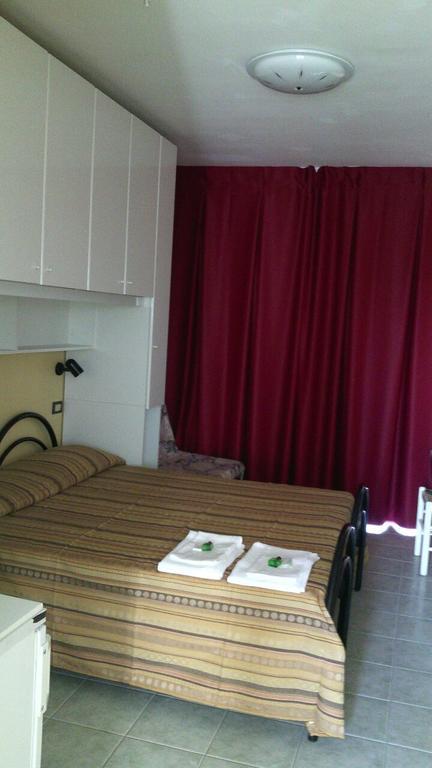 Residence Nettuno Кампомарино Стая снимка